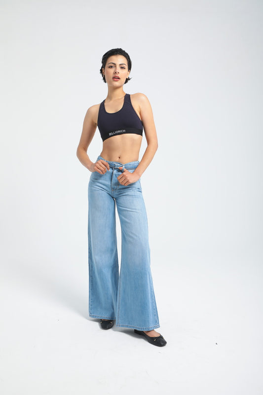 Pantalon large en denim avec ceinture à la taille